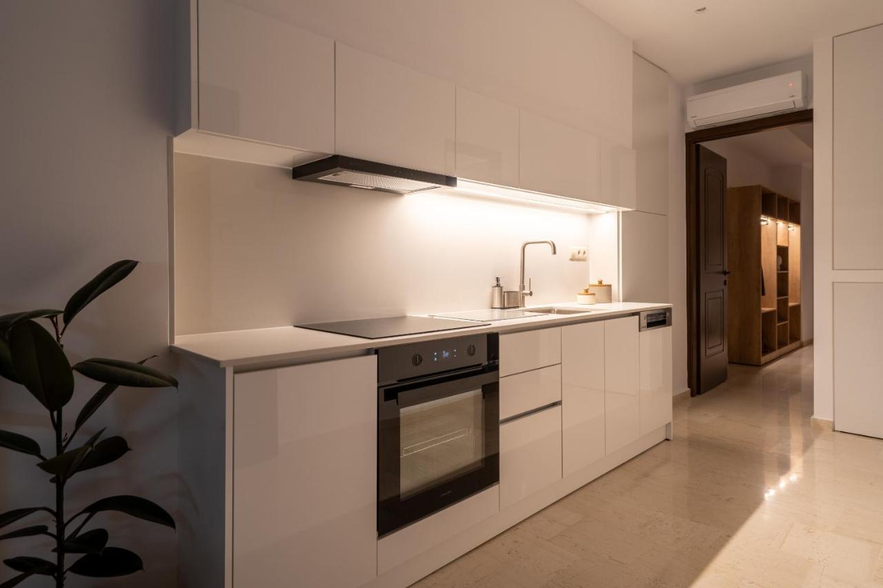 Luxury Suite In Downtown Iraklio Exterior foto
