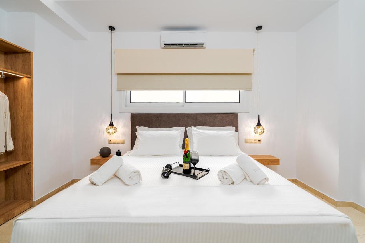 Luxury Suite In Downtown Iraklio Exterior foto