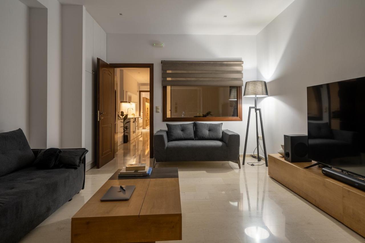 Luxury Suite In Downtown Iraklio Exterior foto