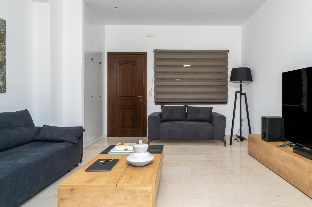 Luxury Suite In Downtown Iraklio Exterior foto