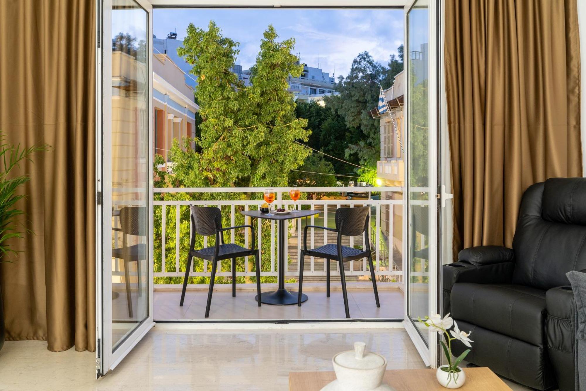 Luxury Suite In Downtown Iraklio Exterior foto
