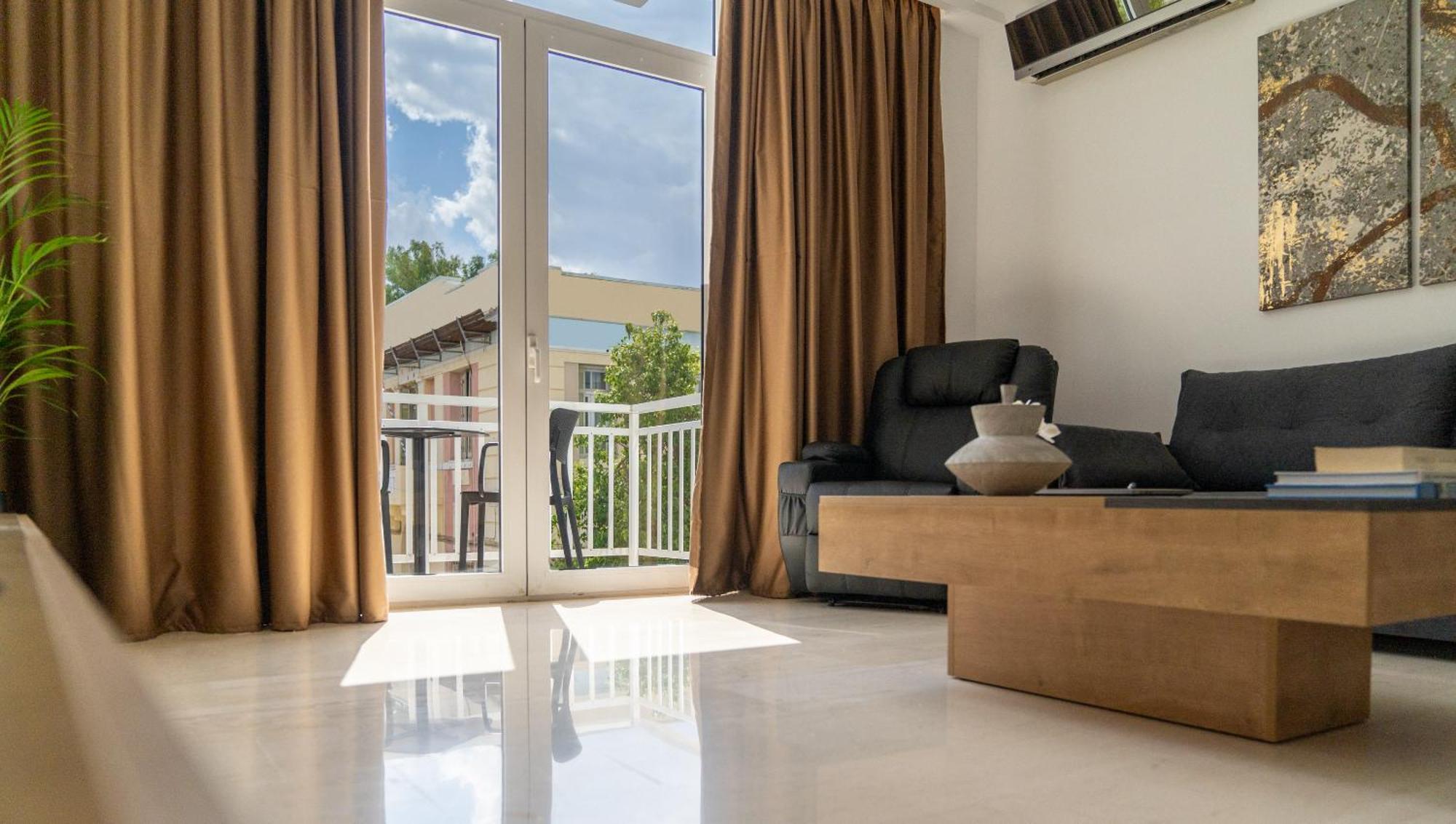 Luxury Suite In Downtown Iraklio Exterior foto